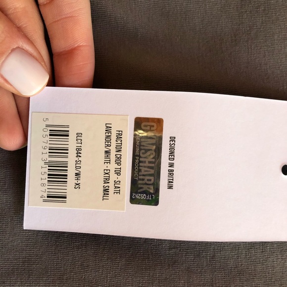 Gymshark Fraction Crop Top - Picture 6 of 6